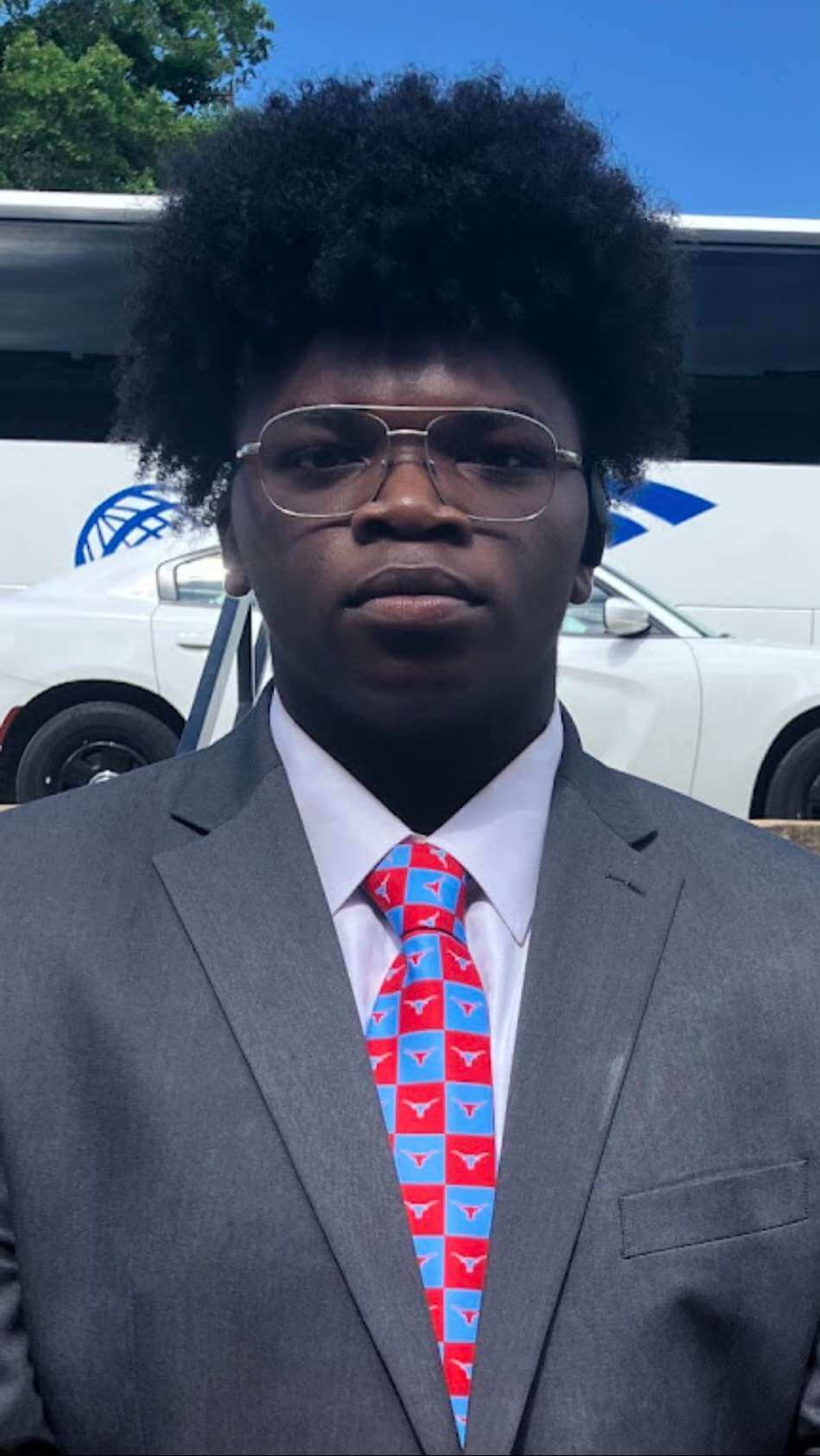 Mr. Johnathan Isom